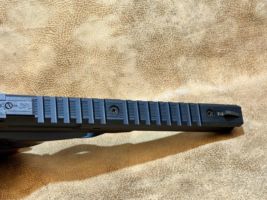 Browning Buck Mark Target – Blue Laminate Grips-img-3