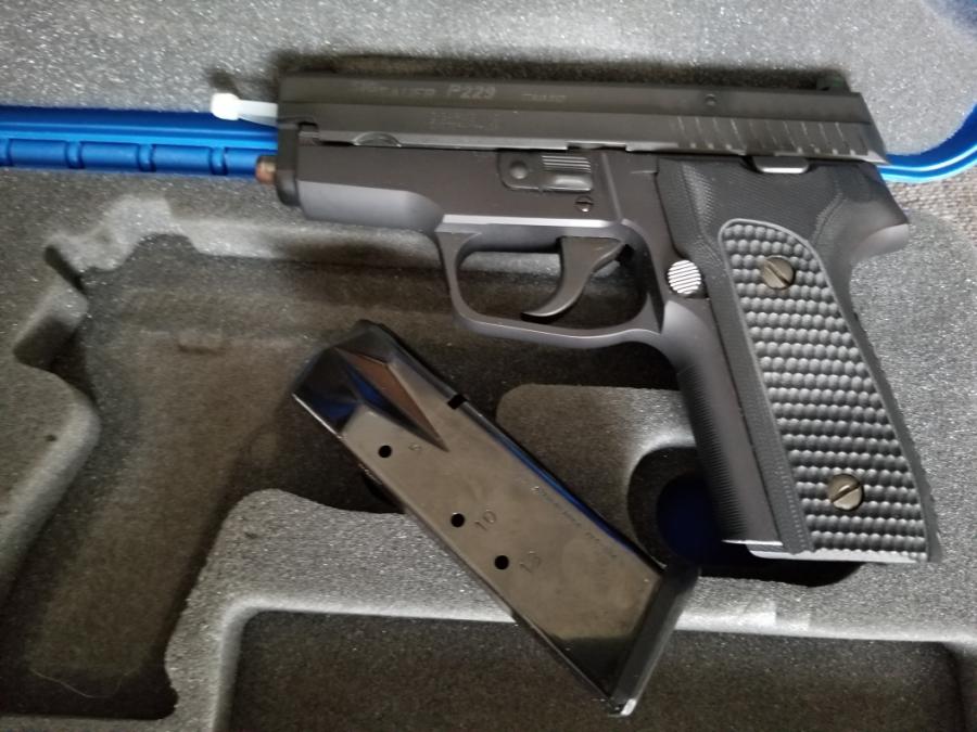 Sig P229 DAK 9mm One Mag--used