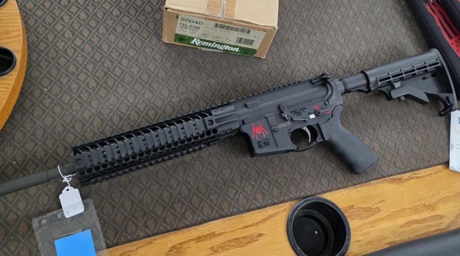 Spike's Tactical ST-15 Rifle in mint condition