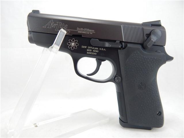 Smith & Wesson 4040 Airlite PD