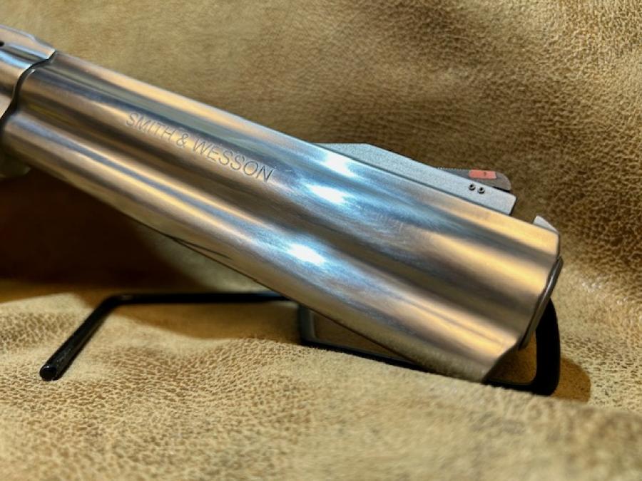 Like New in Box Smith & Wesson, Model 350 X-Frame Revolver, Double Action/S-img-2